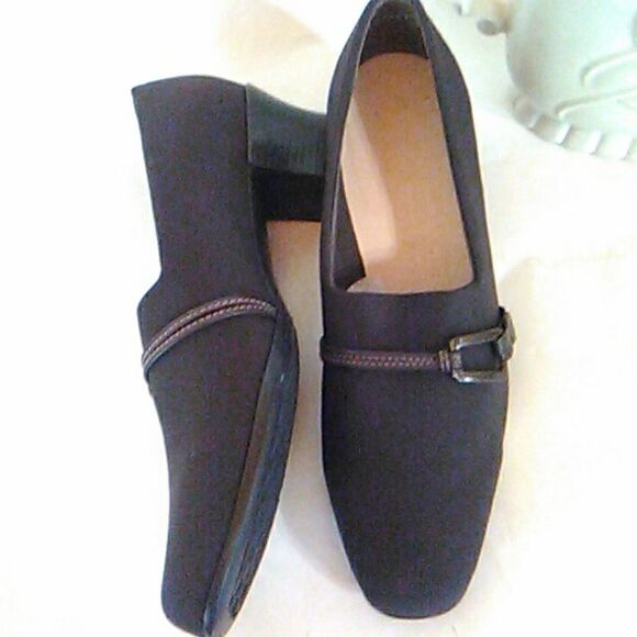 NWOT Munro Fabric Low Heels - Picture 10 of 12